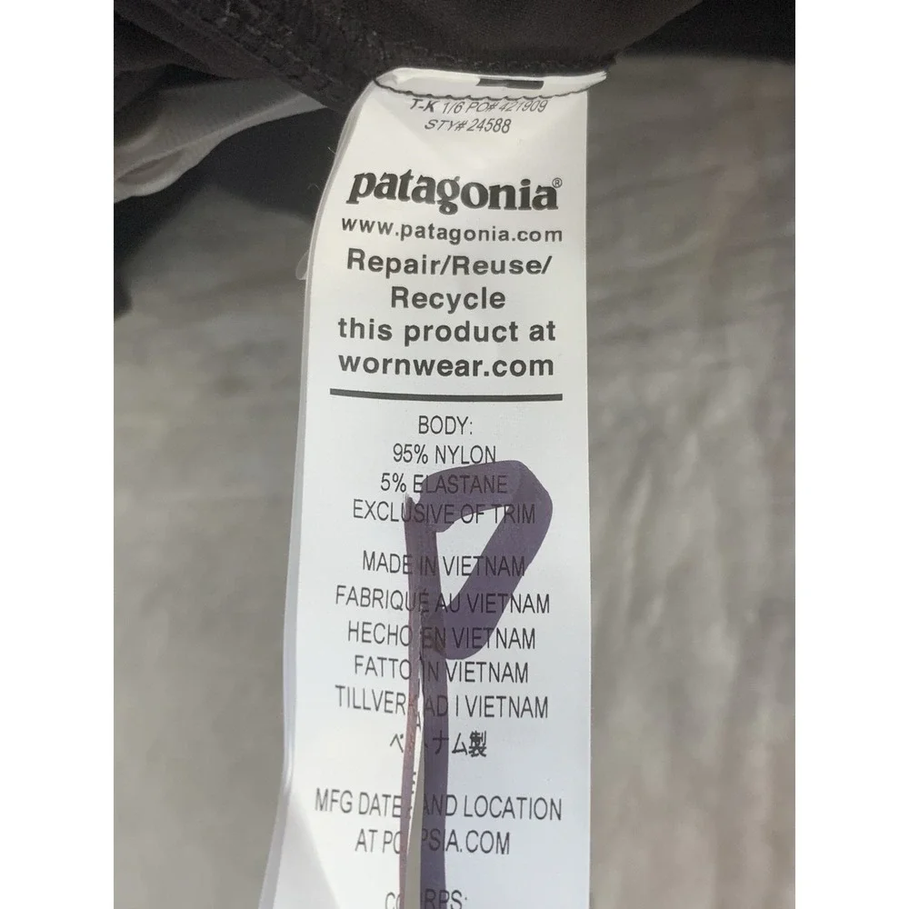 Patagonia Dirt Craft Bike Womens Shorts Black Padded Liner Size 2 (Bin 29)